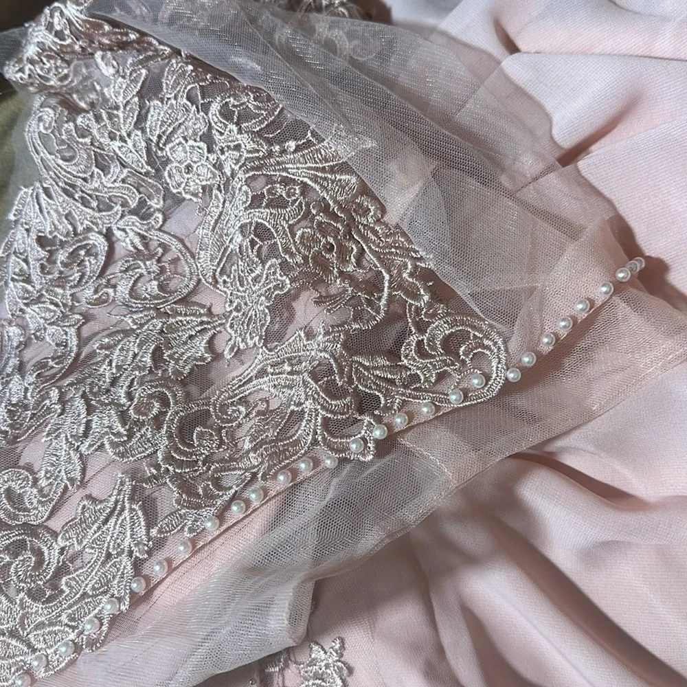 Lace chiffon wedding guest dress Brand: Jaeden - Picture 7 of 7